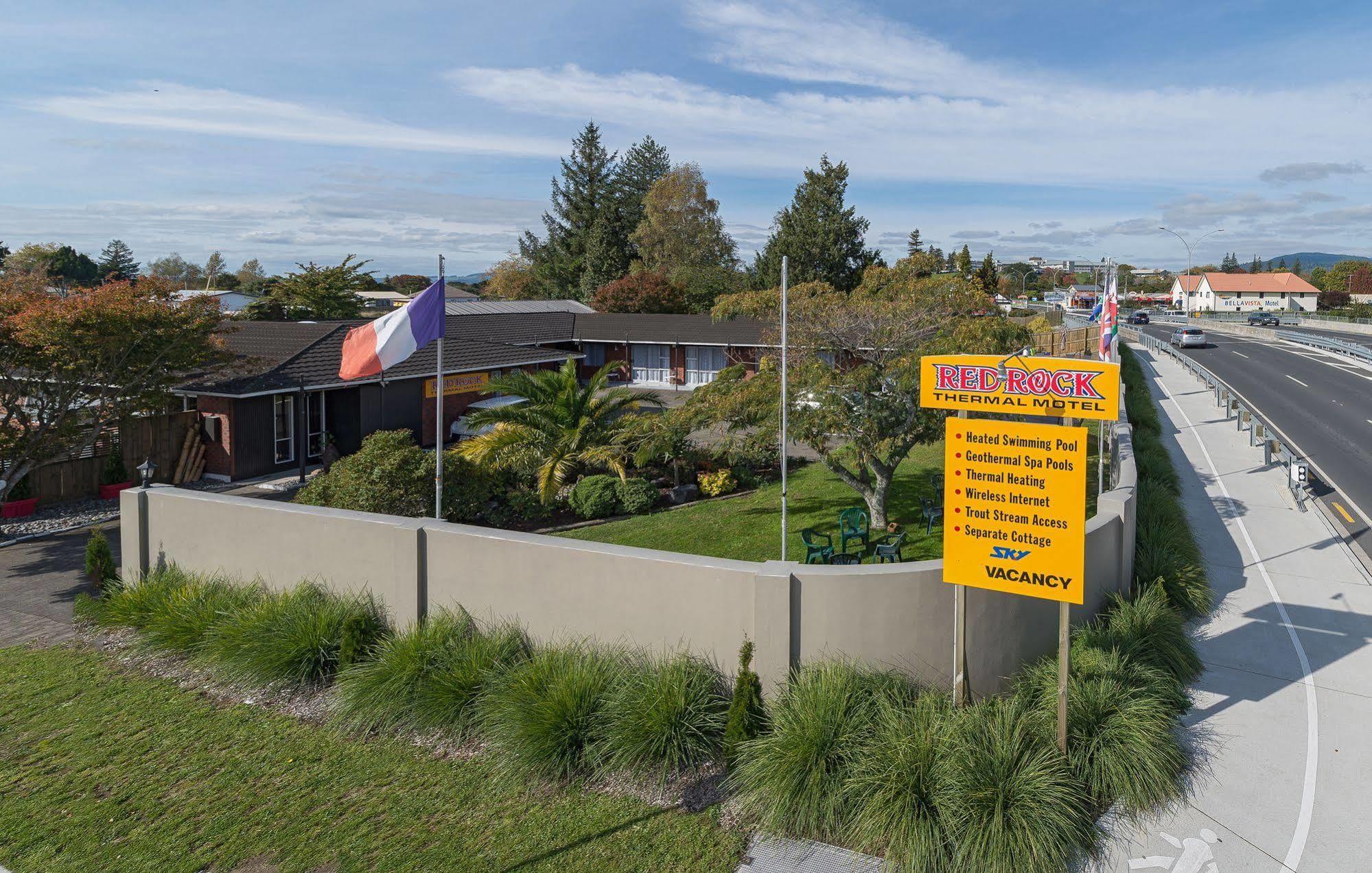 Red Rock Thermal Motel - Mineral Pool Rotorua Exterior foto